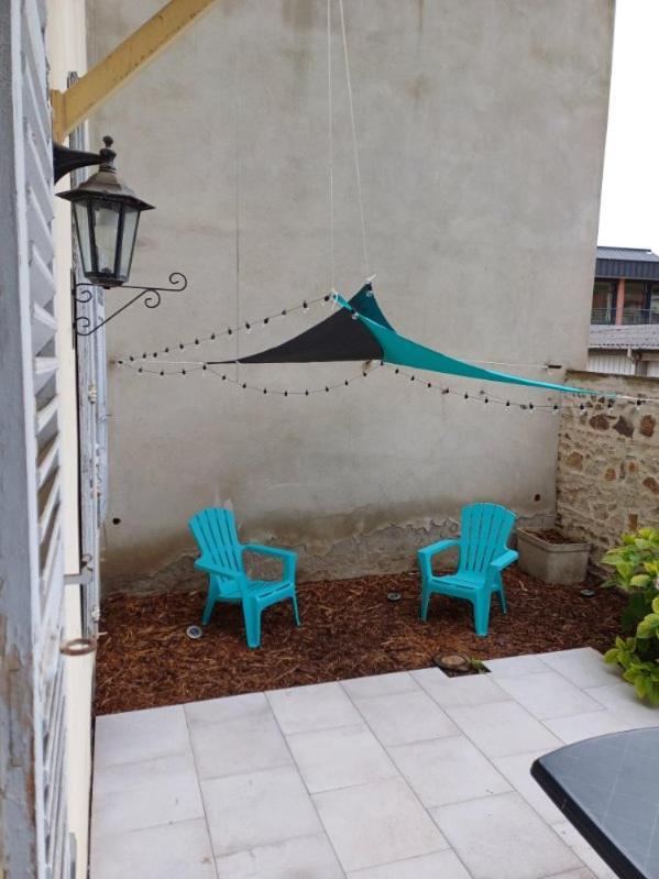Bel Appartement: Cozy Retreat with Private Courtyard & Secure Parking Vichy Exterior photo